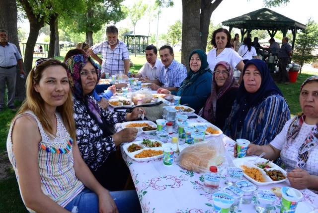 Eskisehir Tepebaşı Belediye Başkani Ahmet Ataç  Çifteler’de CHP Kadın Kolları Teşkilatı Üyeleri ile Buluştu