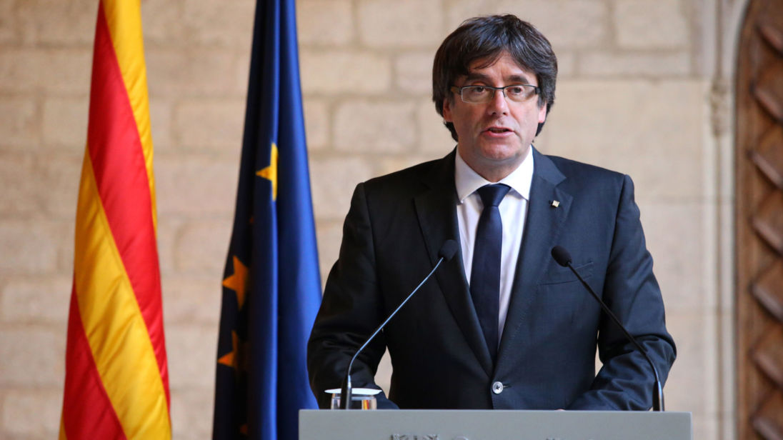 İspanya’nın Katalonya Özerk Yönetimi Başkanı Carles Puigdemont, Brüksel’den Meydan Okudu
