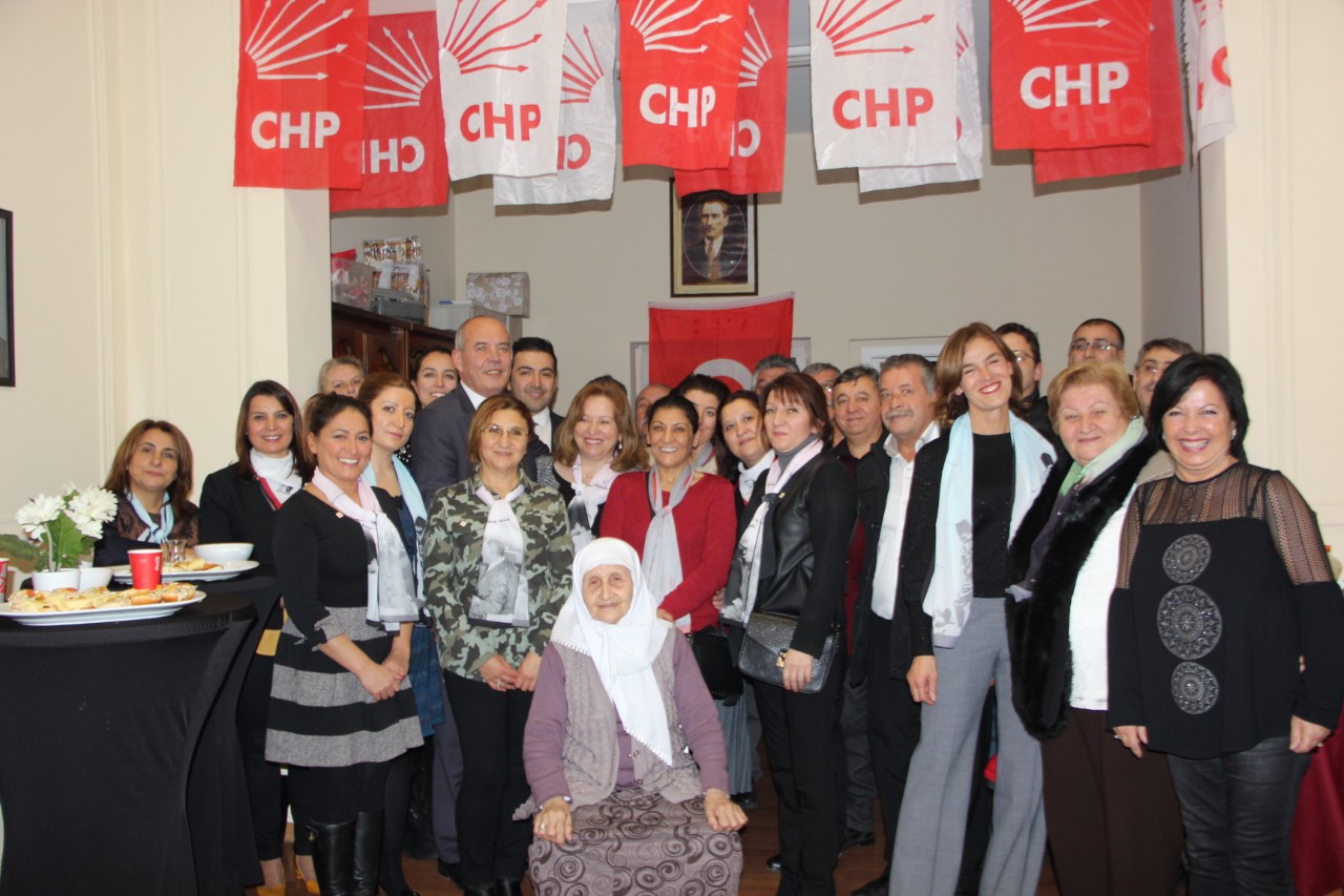 CHP BELCİKA BİRLİGİ KADIN KOLLARI FİRDEVS SELVİYE TESLİM
