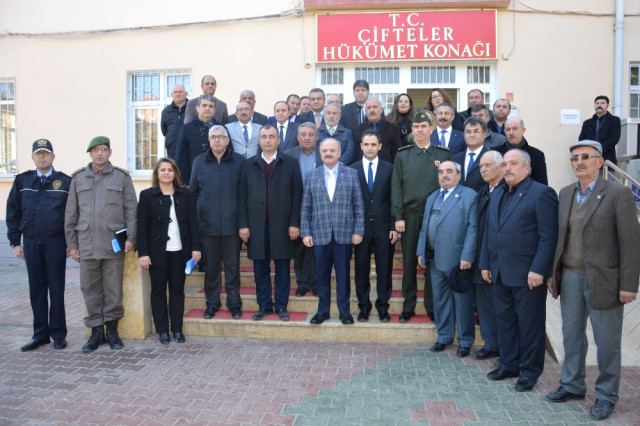 Eskişehir Valisi Özdemir Çakacak Çifteler&rsquo;i Ziyaret Etti