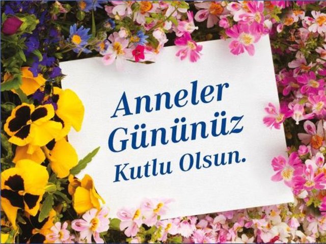 Bugün Anneler Günü Anneler Gününüz Kutlu Olsun