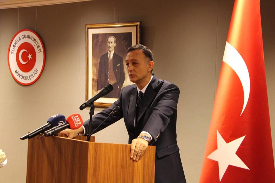 Bruksel Büyükelçi Gümrükçü’nün Le Vif dergisinde « 15 Temmuz Darbe Girişiminden İki Yıl Sonra : Daha Sağlıklı Bir Anlayış İhtiyacı » başlıklı makalesi yayınlandı