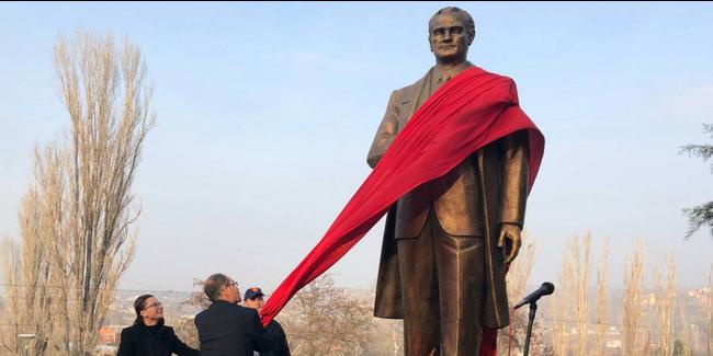 Makedonya’da Atatürk heykeli açıldı