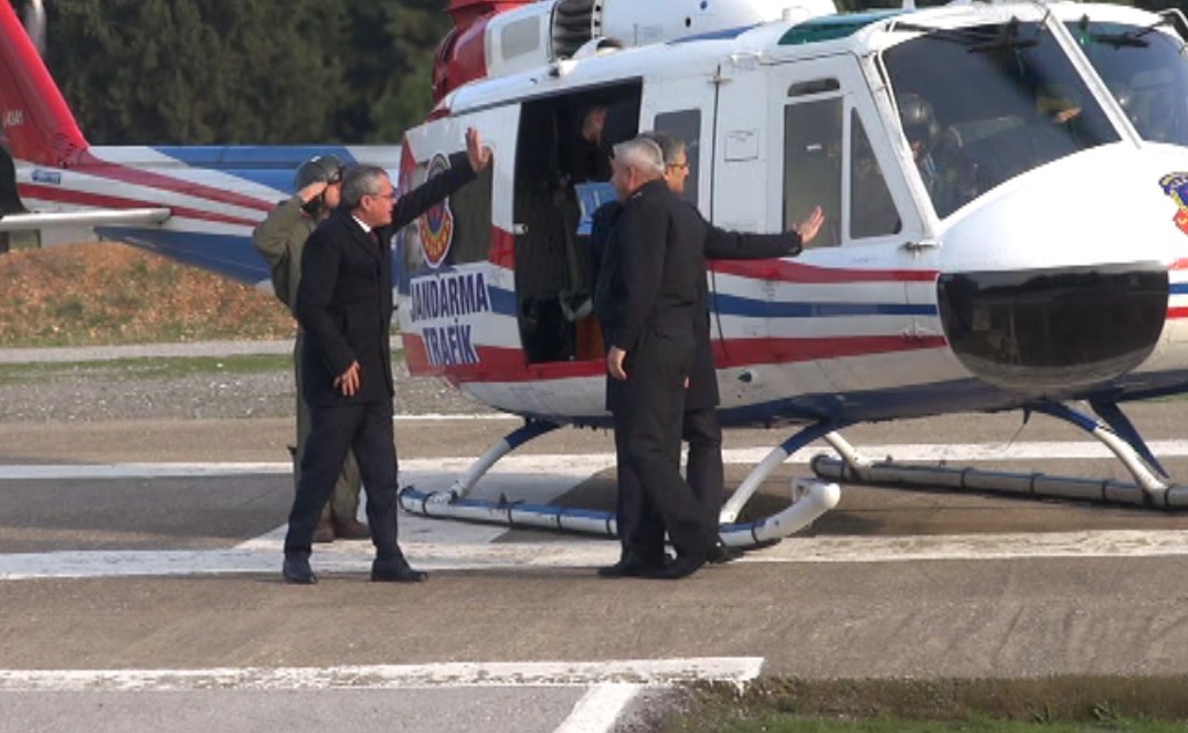 Manisa Valisi helikopterli  denetime katildi