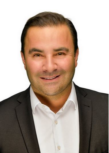 MİLLETVEKİLİ SERDAR KILIÇ, VALON BÖLGESi’NDE CENAZELERiN KEFENLE DEFNi iÇiN HAREKETE GEÇTi