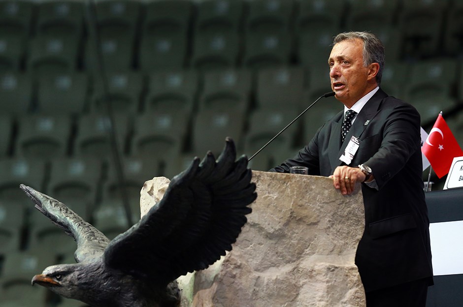 Beşiktaş’ın yeni başkanı Ahmet Nur Çebi
