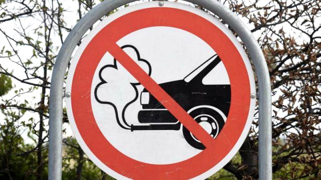 Danimarka AB çapında dizel ve benzinli araçların 2040&rsquo;a kadar yasaklanmasını istiyor