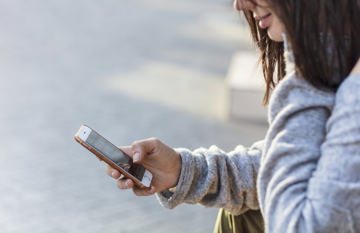 Akıllı telefonlardan kaynaklanan göz yorgunluğuna dikkat