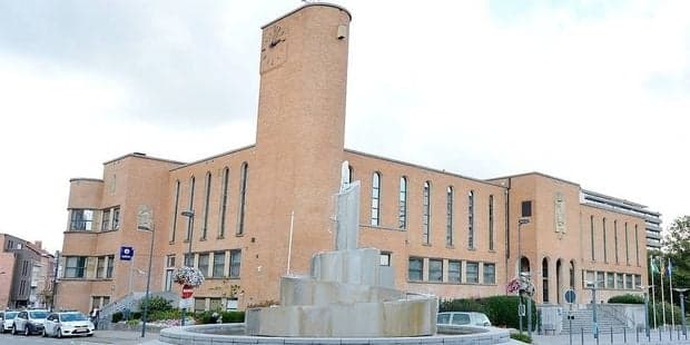 Bruksel Evere, belirli mahallelerde maske takmayı zorunlu kılıyor