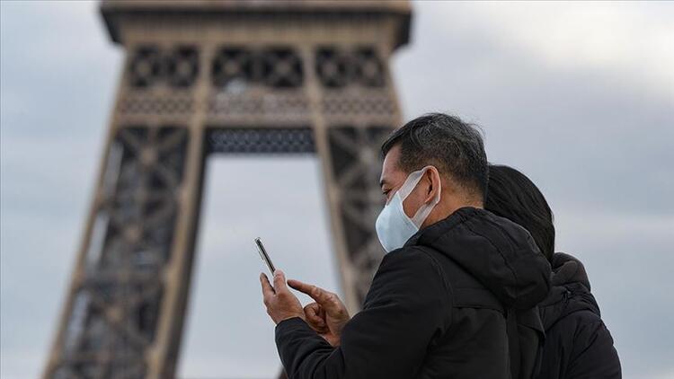 Fransa Paris’te yarından itibaren maske takmak zorunlu olacak