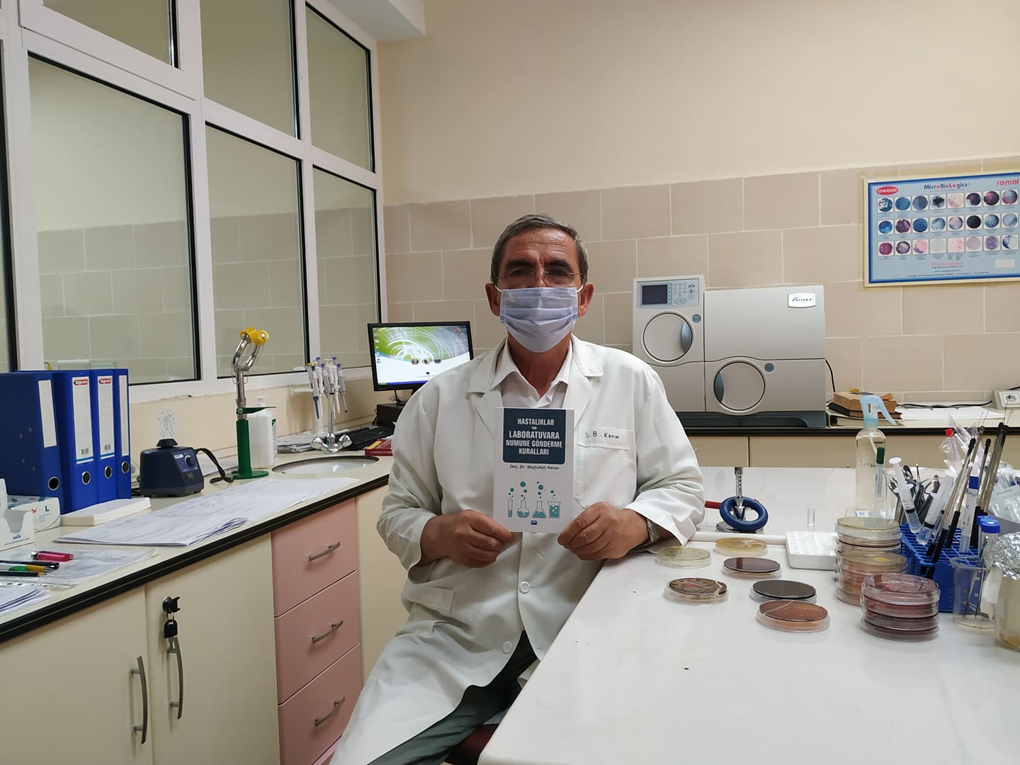 Emirdağlı Doç.Dr. Beytullah Kenar’ın ‘Hastalıklar ve Laboratuvara numune gönderme kuralları’kitabı yayınlandı