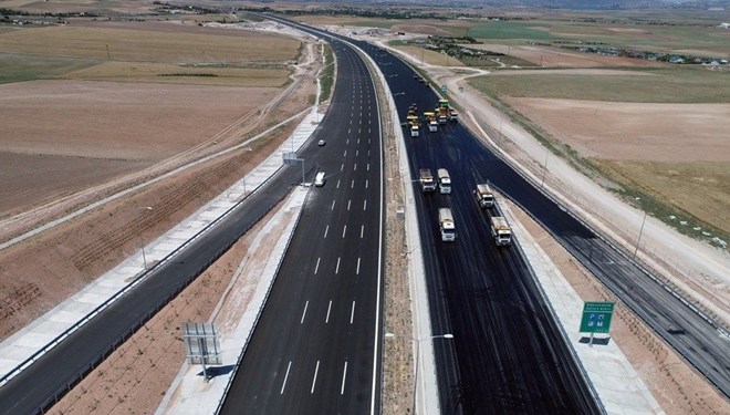 Türkiye&rsquo;de yeni yapilan Ankara-Niğde Otoyolu geçiş ücreti ne kadar? Ücret tarifesi belli oldu