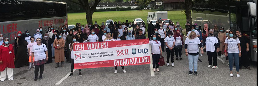 Avusturya’da yapılacak seçimler ile ilgili Türkler bilgilendiriliyor..