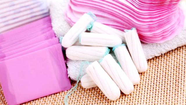 İskoçya&rsquo;da Tüm Kadınlara Ücretsiz Hijyenik Ped tampon gibi tüm hijyen ürünleri herkes için ücretsiz olacak