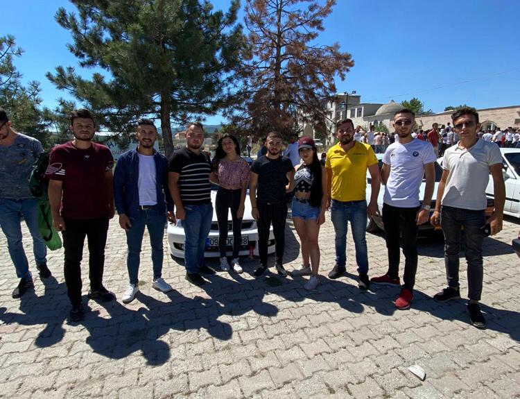 EMİRDAĞ İLÇESİNDE GERÇEKLEŞTİRİLEN ‘MODİFELİ ARAÇLARFUARI’ İLGİ GÖRDÜ