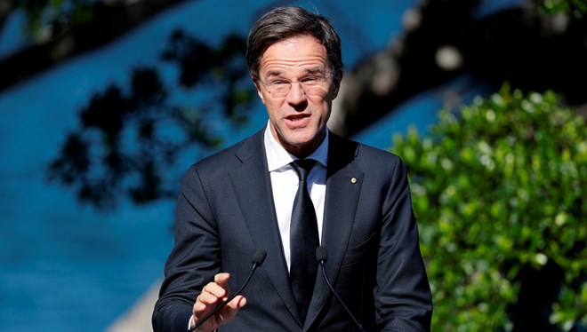 Hollanda&rsquo;da seçimleri Başbakan Rutte&rsquo;nin partisi kazandı