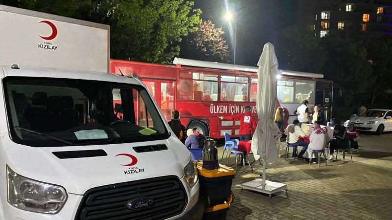 AYDINLI TOKİ KONUTLARI’NDA KIZILAY KAN BAĞIŞI KAMPANYASI&rsquo;NA DESTEK YAĞDI