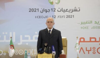 Cezayir&rsquo;de 12 Haziran&rsquo;da yapılan genel seçimleri 105 sandalye ile Ulusal Kurtuluş Cephesi kazandı