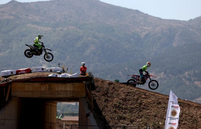 Dünya Motokros Şampiyonası heyecanı Afyonkarahisar&rsquo;da başladı