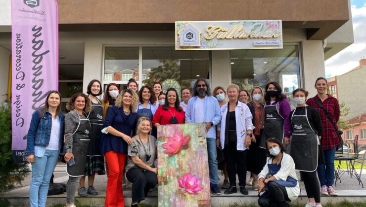 Eskişehir’de Hindistanlı Mohanji ‘den ‘Sevgi’ konulu sanat etkinliği