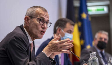 Belçika, vaka sayılarının artması üzerine Kovid-19 tedbirlerini sıkılaştırdı