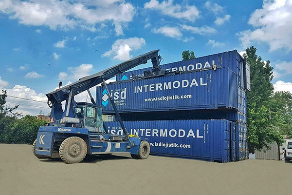 İTHALATÇI VE İHRACATÇI SAYISI KATLANDI, PARSİYEL TAŞIMACILIK TALEBİ ARTTI