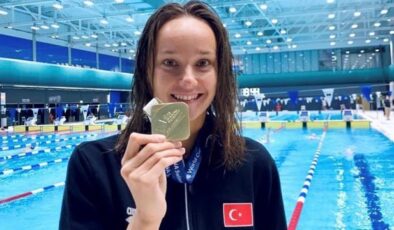 Milli yüzücü Viktoria Zeynep Güneş, Avrupa Kısa Kulvar Yüzme Şampiyonası&rsquo;nda Altin Madalya Kazandi