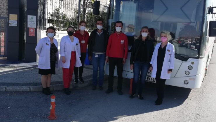 Eskişehir Özel Şehir Koleji Anadolu ve FenLisesi’nden, Türk Kızılayı’na ‘kan ve kök hücre’ bağışı
