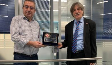 Belçika Türk Spor ve Kültür Federasyonu&rsquo;ndan İş Adamına Ödül