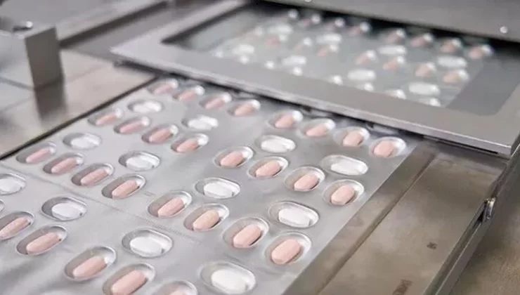 Avrupa&rsquo;da Pfizer Kovid hapı  onaylandı