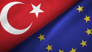 AB ve Nato icin : Tek yol Türkiye ile iş birliği