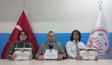 Eskişehir Fatih Fen Lisesi Öğretmen ve Öğrencileri ‘Uluslararası Bilim Yarışması’nda ‘Fizik Projeleriyle’ Başarı Ödülü Aldılar