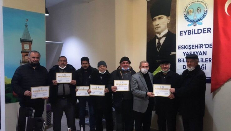 Eskişehir’de ‘meyve bahçelerinde budama ve aşılama teknikleri’ kursunu bitirenlere sertifikaları verildi