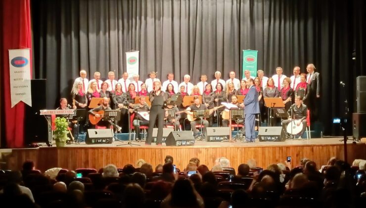 Eskişehir’de ‘Türkülerle Şiirler Konser Programı’ yoğun ilgi gördü