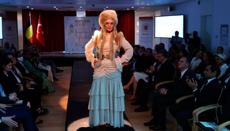 Türkiye ve Belçika’nın ortak kültürünü Ünlü Manken Sultan Poyraz kıyafetlerle tanıttı…