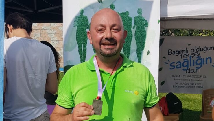 11.Grup Rotary kulüpleri, Rotaract ve Interact kulüpleriyle projelerini Sazova parkında gerçekleştirdiler