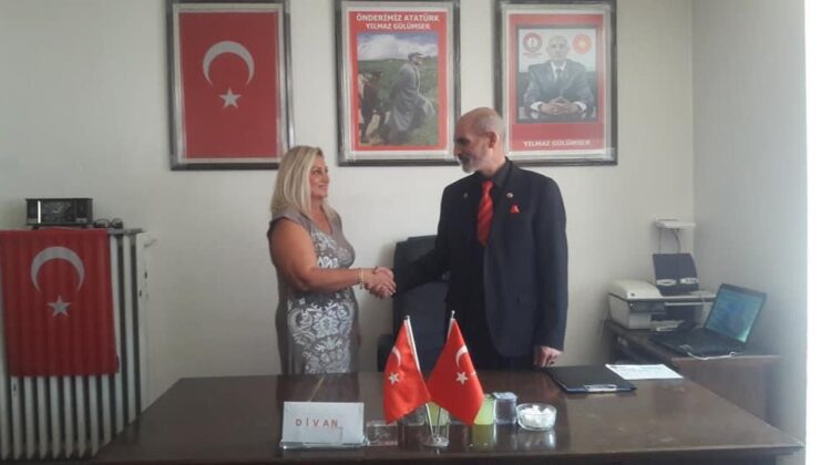 Vatan Severler Partisi Kurucusu Genel Başkanı Yılmaz Gülümser ile Vekili Asuman Özdemir kader mahkumu çocukların eğitimleri husunda atılması gereken bazı adımlar hakkında önerilerde bulundular.