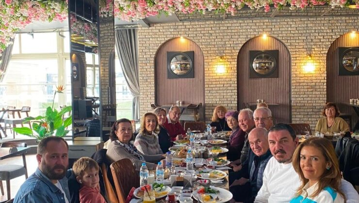 Eskişehir Sevgi Zihinsel Yetersizlik Araştırma Eğitim ve Kazanma Vakfı gönüllü üyeleri kahvaltı etkinliğinde buluştular