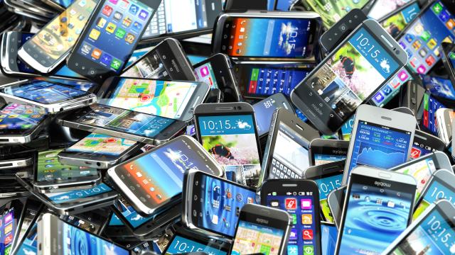 Türkiye Büyük Meclis’ten geçti: 1 yıl sinyal alınmayan telefonlar bloke edilecek