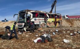 Afyonkarahisar Dinar Yakinlarinda Yolcu Otobüsü Devrildi: 8 Kişi öldü, 5 Agir 35 Kişi Yaralandı