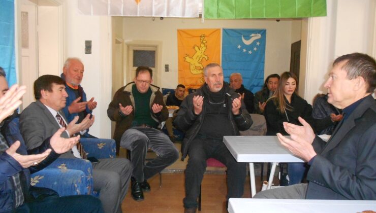 Güneydoğuda meydana gelen deprem nedeniyle, depremde ölenlere Eskişehir’de Kur’an- Kerim okundu ve dualar edildi