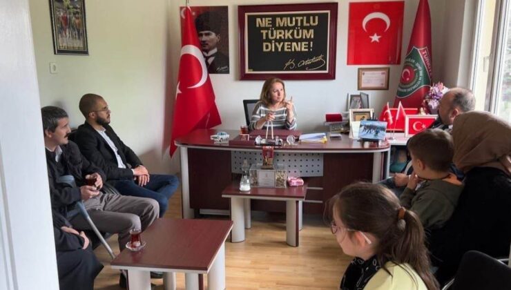 Eskişehir Rotary ve Rotaract Kulüpleri’nden gazi ve şehit çocuklarına anlamlı hediye