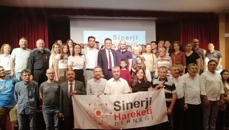 Eskişehir&rsquo;de Sinerji Hareketi derneğini 21. Yüzyıl&rsquo;da Türkiye ve Küresel Yeni Dünya Düzeni konferansi  Düzenledi