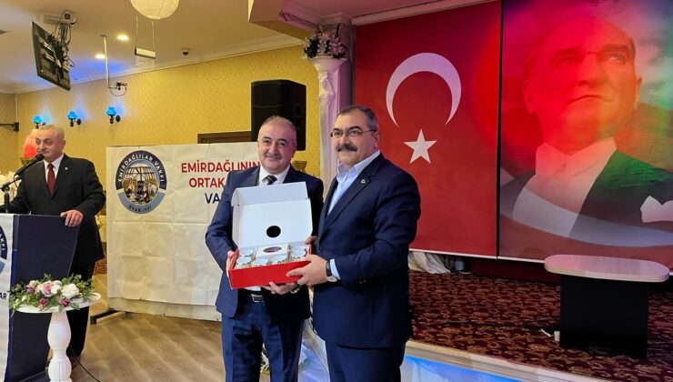 EMİRDAĞ VAKFI&rsquo;NIN ÖĞRENCİLERE BURS DESTEĞİNE EMNİYET GENEL MÜDÜR YRD. MAHMUT ÇORUMLU’DA KATILDI