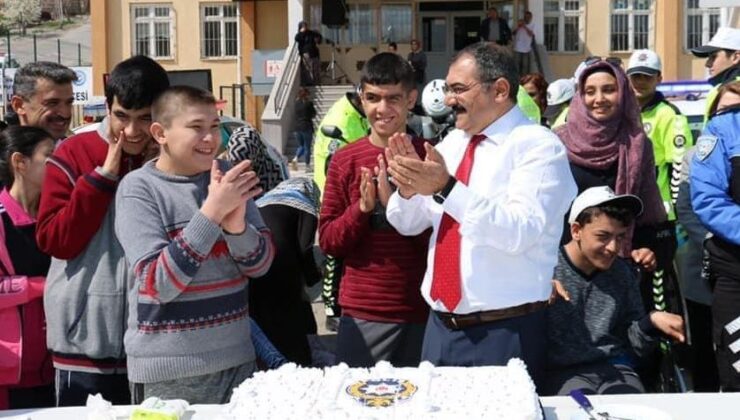 Seçimler yaklaştıkça Eskişehir’de hareketli günler yaşanmaya devam ediliyor