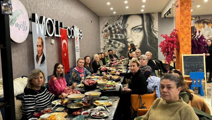 Eskişehir ERBALDER Rumeli Ezgileri Koro Topluluğu, birlik ve beraberlik kahvaltı etkinliğinde buluştu