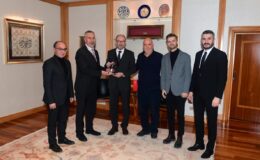 Mahmudiyelilerden Anadolu Üniversitesi Rektörü Prof. Dr. Fuat Erdal’a nezaket ziyareti