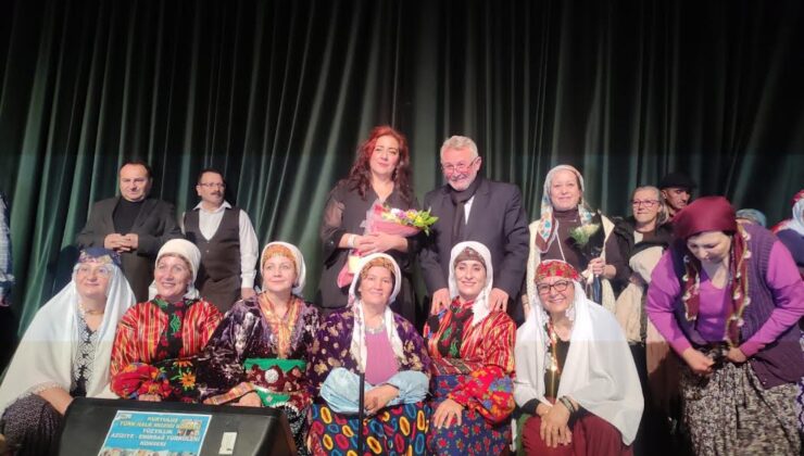 Eskişehir’de ‘Yüzyıllık Aziziye – Emirdağ Türküleri’ konseri coşkulu geçti ve Eskişehir’de Emirdağ rüzgârı esti