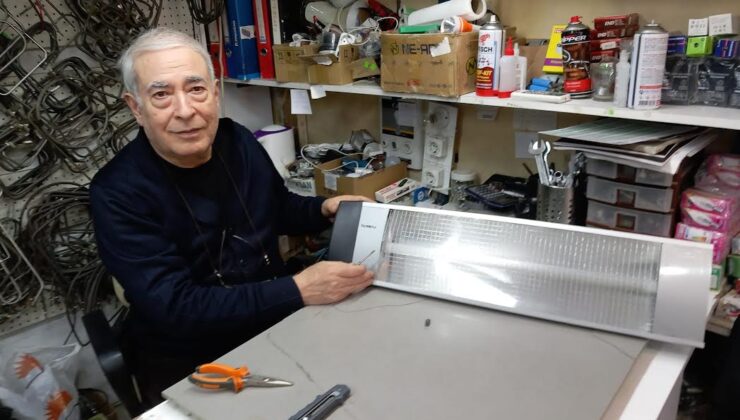 Eskişehir&rsquo;de 22 yıldır elektrikli ev aletleri tamiri yapan 67 yaşındaki elektrik ustası çevrede ilgi görüyor
