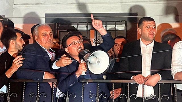 Kayseri&rsquo;de Büyük Çaplı Olayları Önleyen Kahraman Vali Gökmen Çiçek